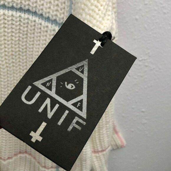 New UNIF White Chunky Sweater - Size S - Picture 3 of 5